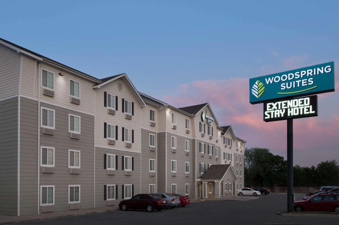 Woodspring Suites Килин Экстерьер фото