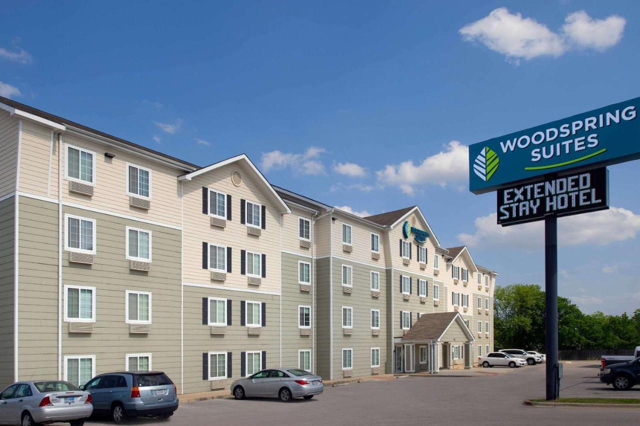 Woodspring Suites Килин Экстерьер фото