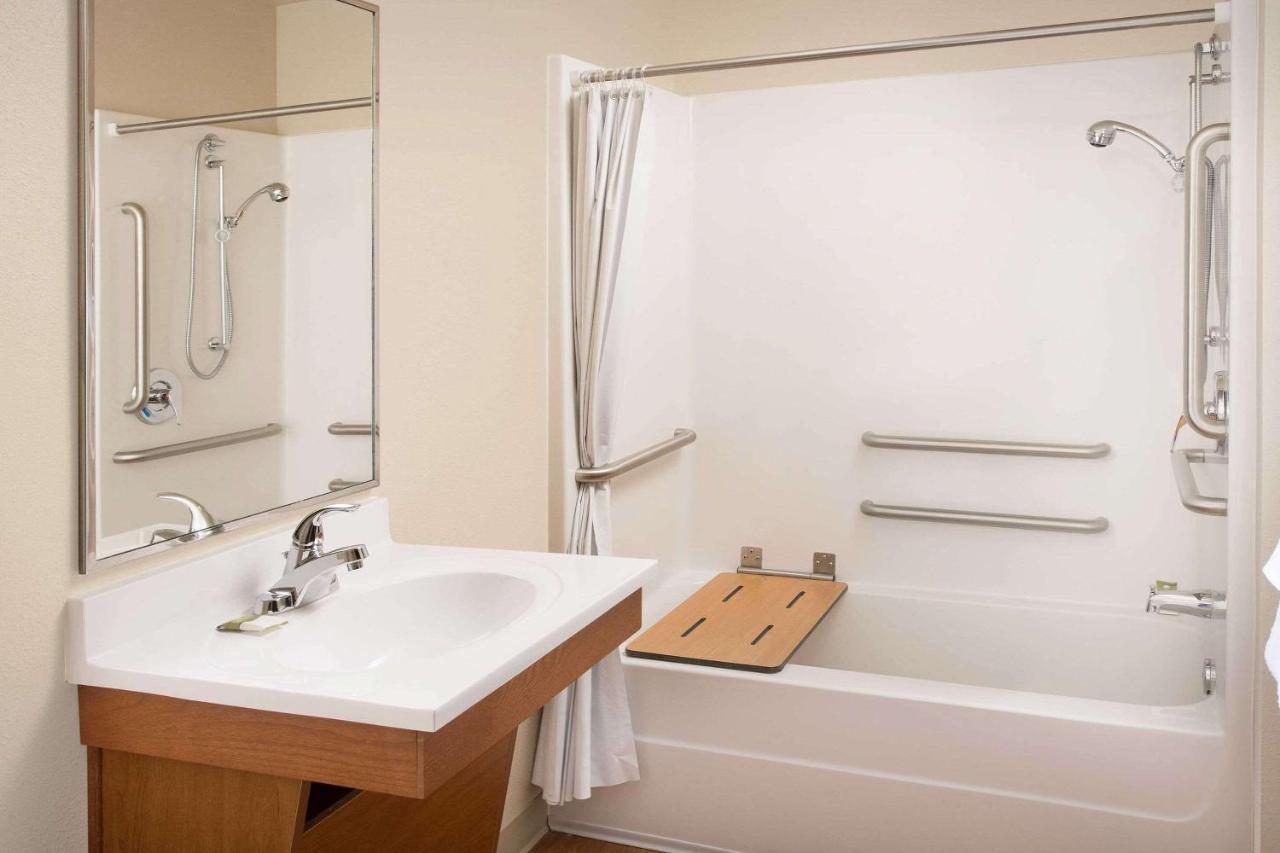 Woodspring Suites Килин Экстерьер фото