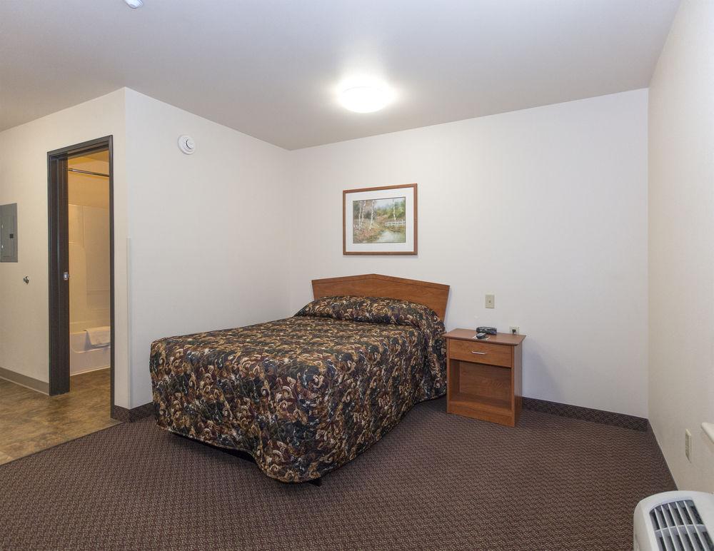 Woodspring Suites Килин Экстерьер фото