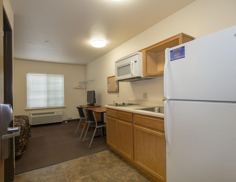 Woodspring Suites Килин Экстерьер фото