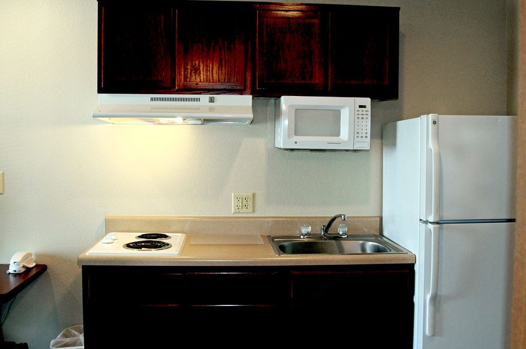 Woodspring Suites Килин Номер фото