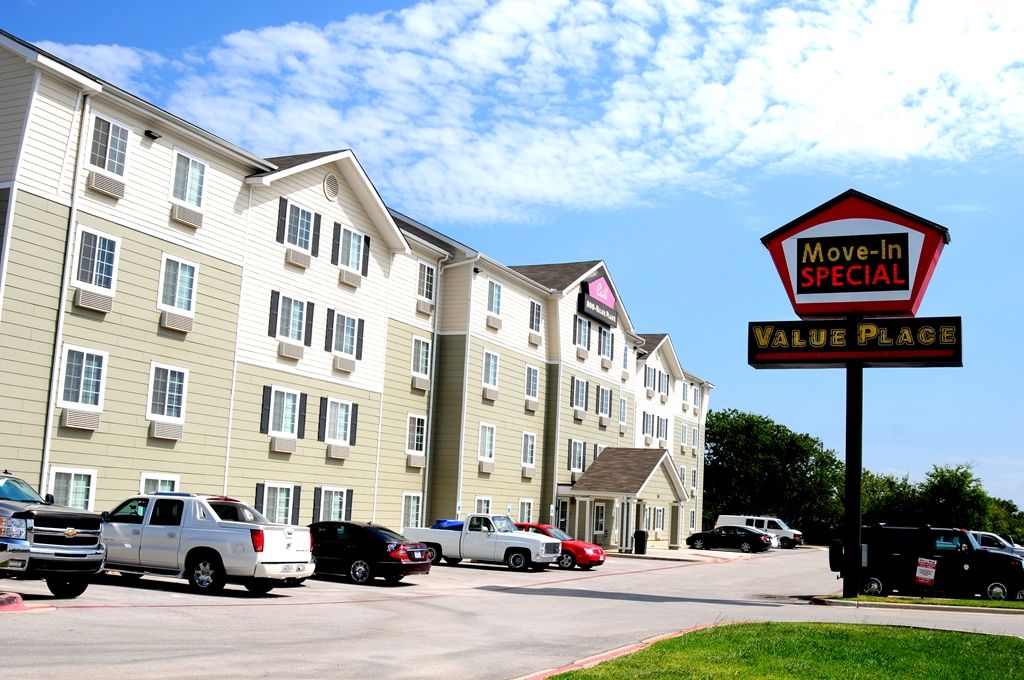 Woodspring Suites Килин Экстерьер фото