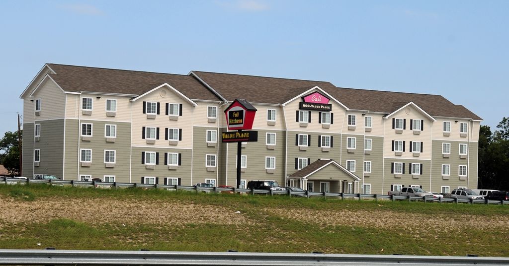 Woodspring Suites Килин Экстерьер фото