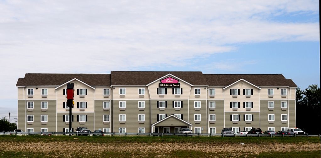 Woodspring Suites Килин Экстерьер фото