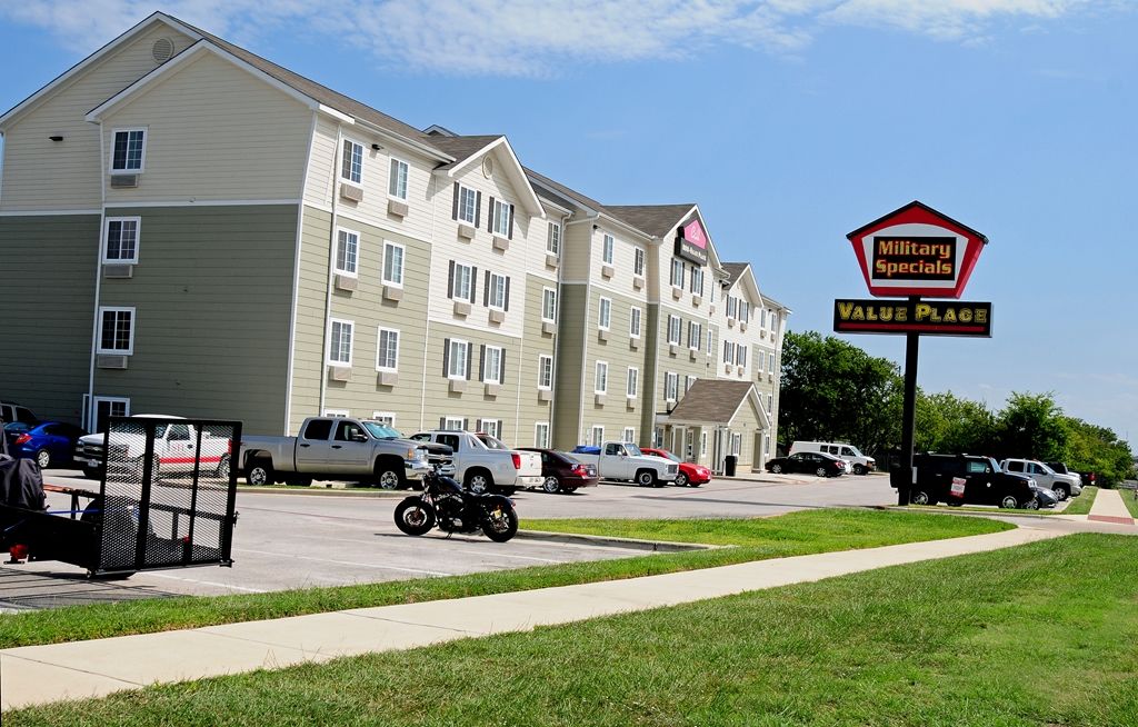 Woodspring Suites Килин Экстерьер фото