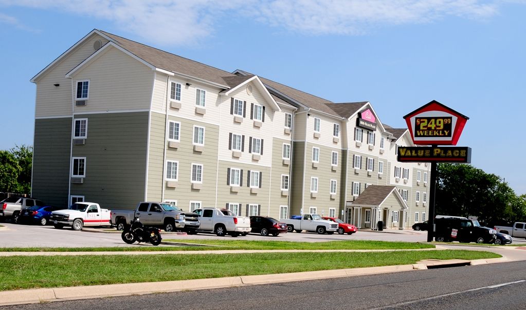 Woodspring Suites Килин Экстерьер фото