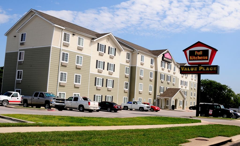 Woodspring Suites Килин Экстерьер фото