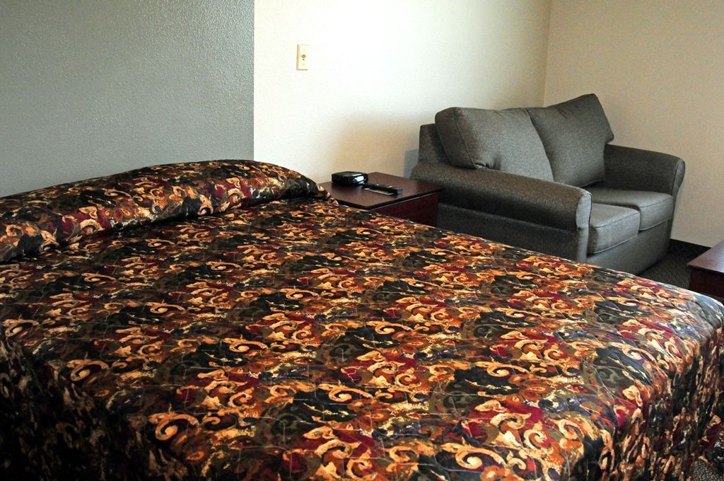 Woodspring Suites Килин Номер фото