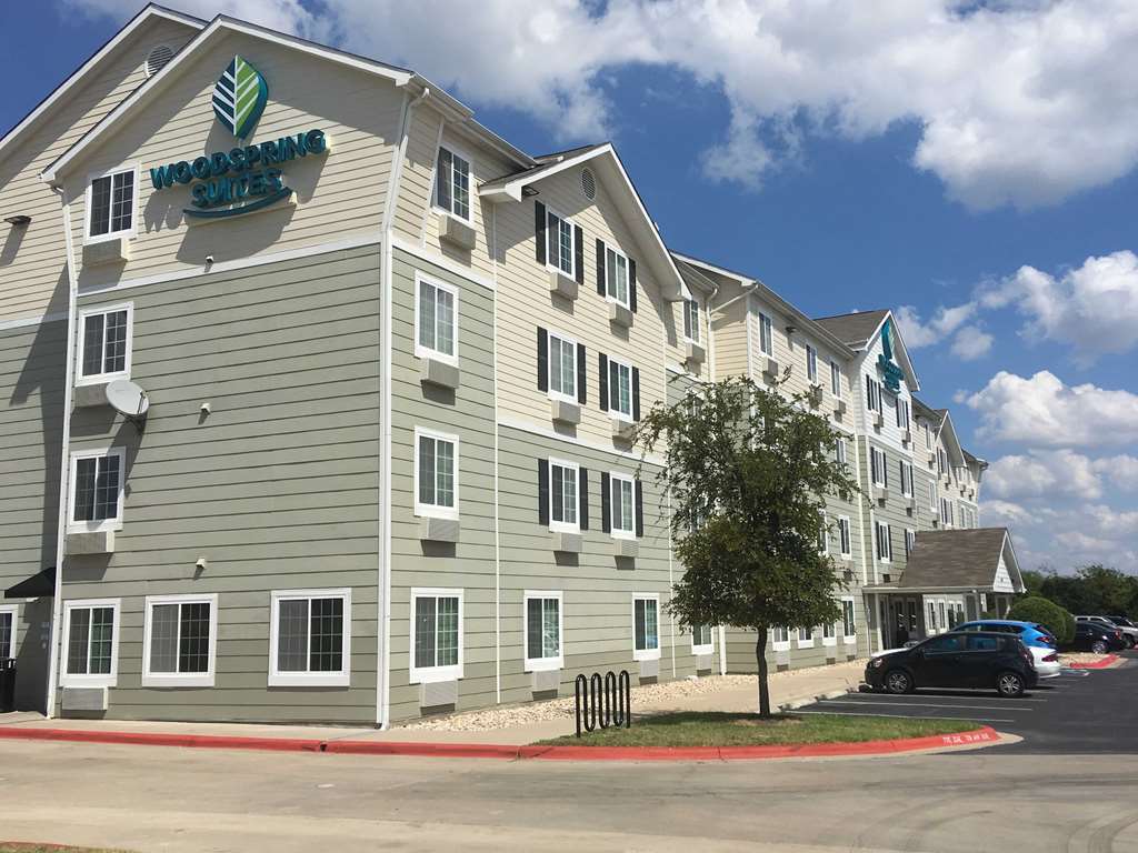 Woodspring Suites Килин Экстерьер фото