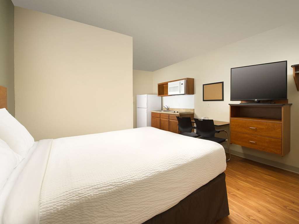 Woodspring Suites Килин Номер фото