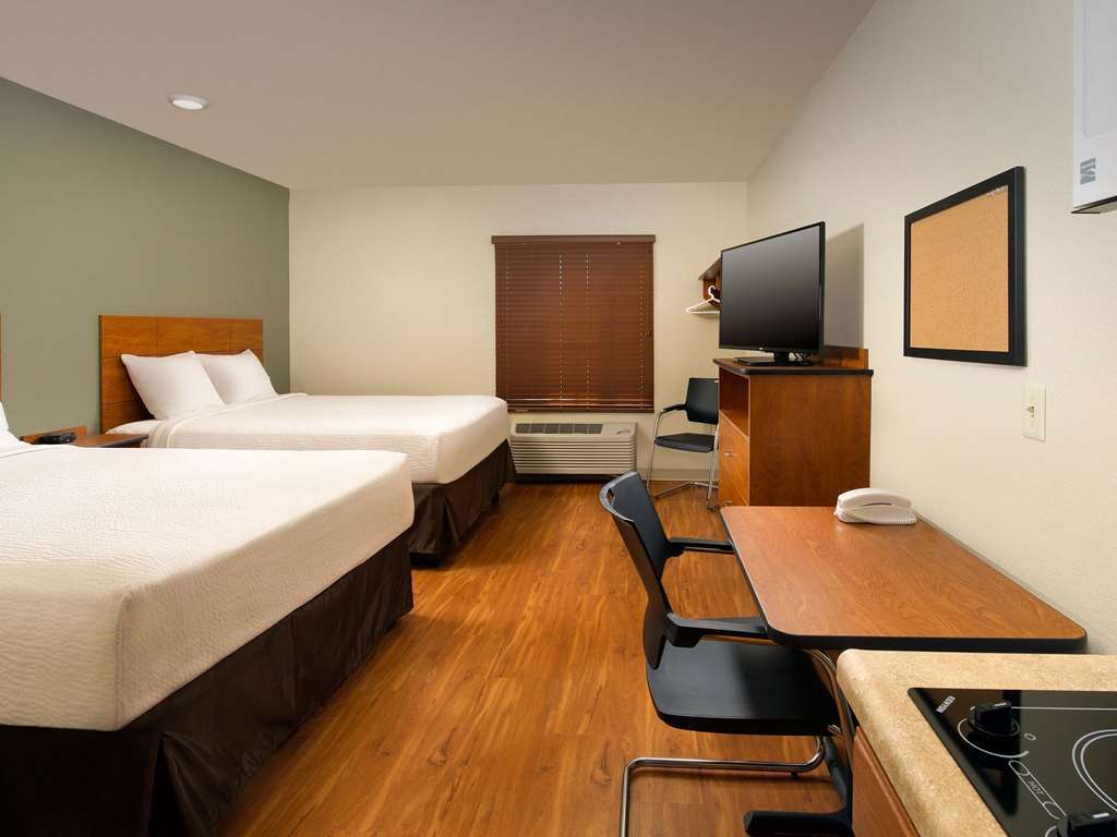 Woodspring Suites Килин Номер фото